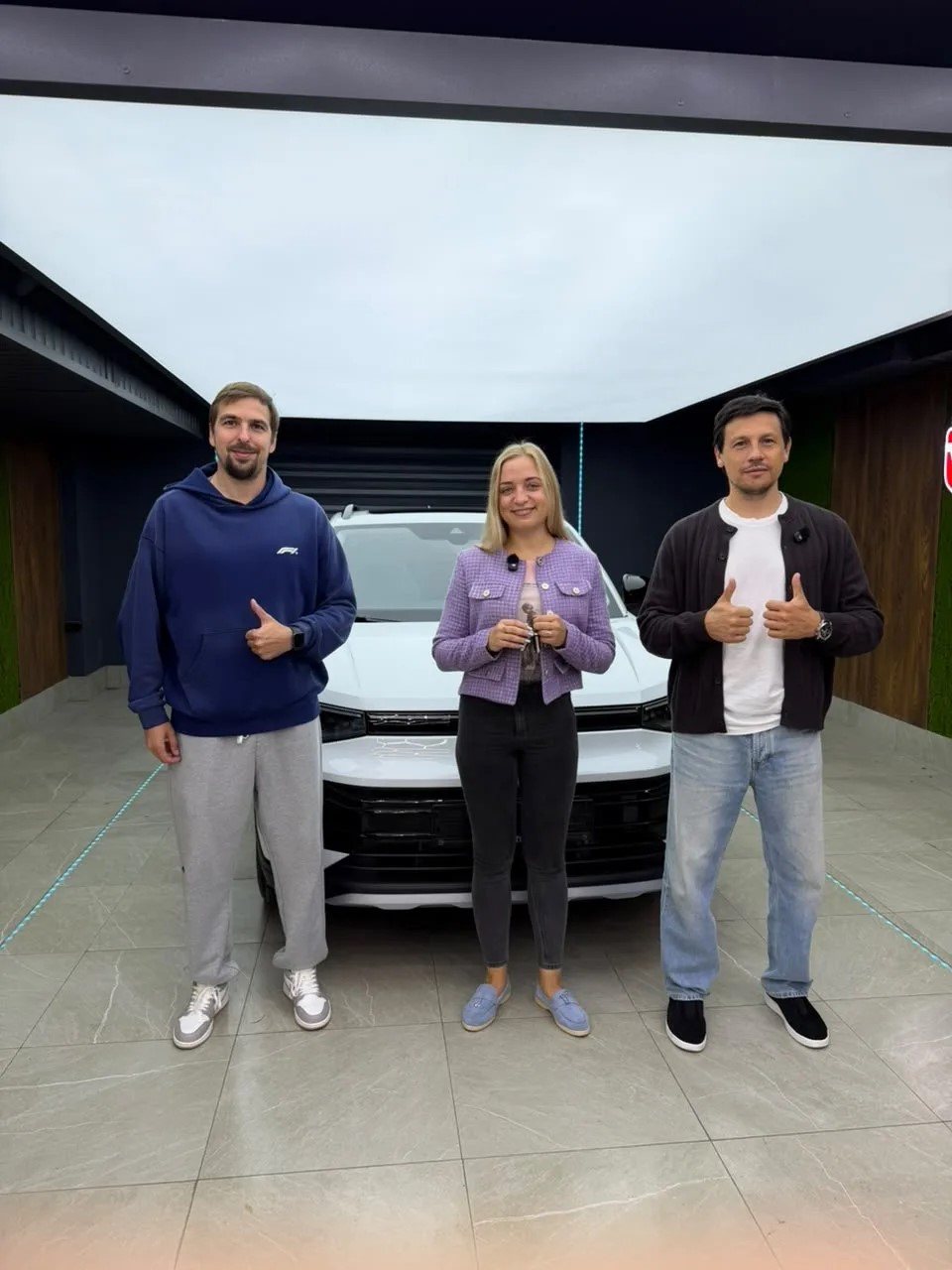 Выдача Volkswagen клиентке